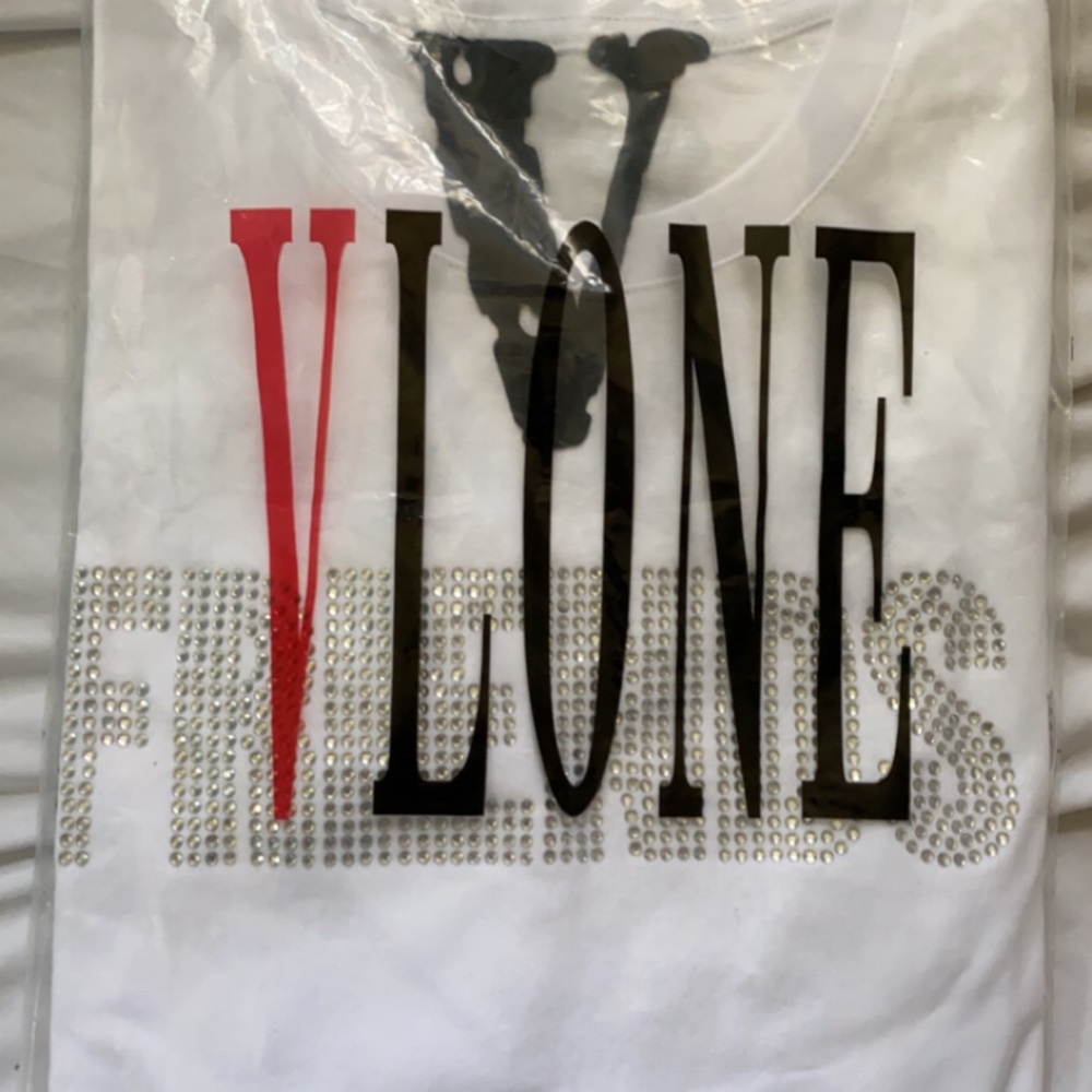 Vlone friends tee